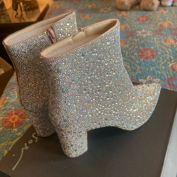 Betsey Johnson Crystal-Embellished Silver Pointed Ankle Boots - Picture 4 of 6